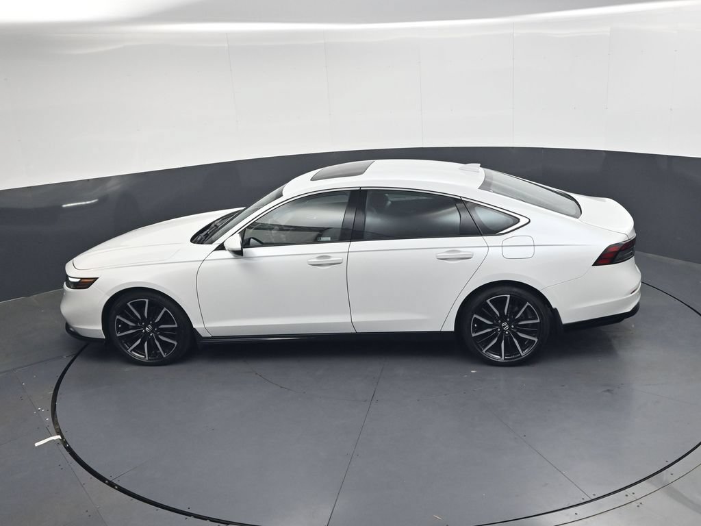 Used 2023 Honda Accord Touring image 25