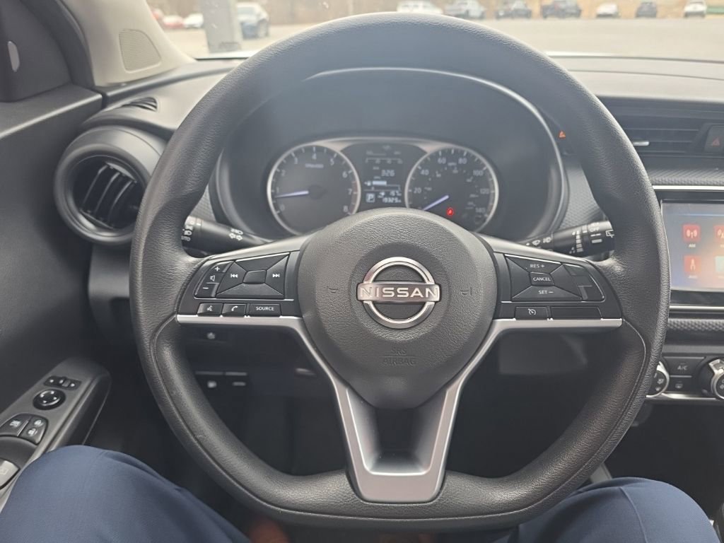 Used 2022 Nissan Kicks S image 16