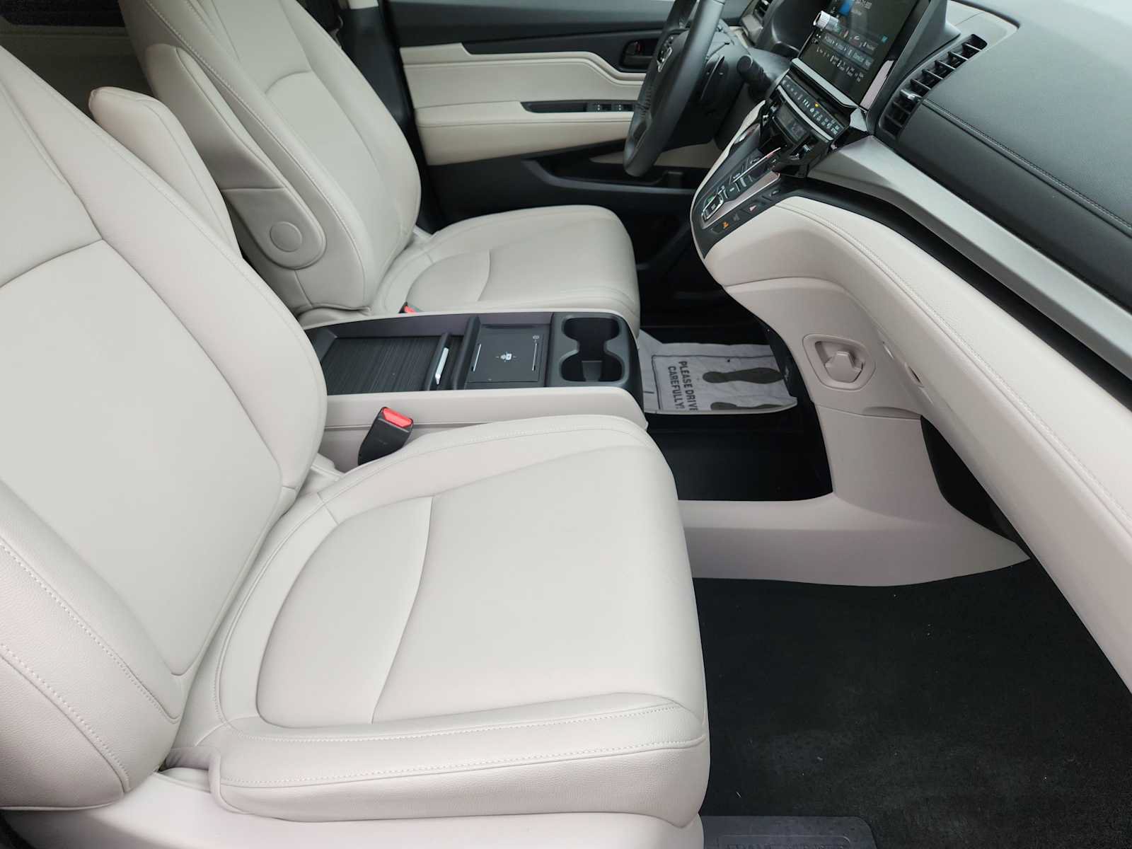 Certified 2026 Honda Odyssey EX-L image 13