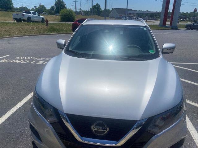 Certified 2022 Nissan Rogue Sport SV w/ Technology Package AWD/4WD image 2