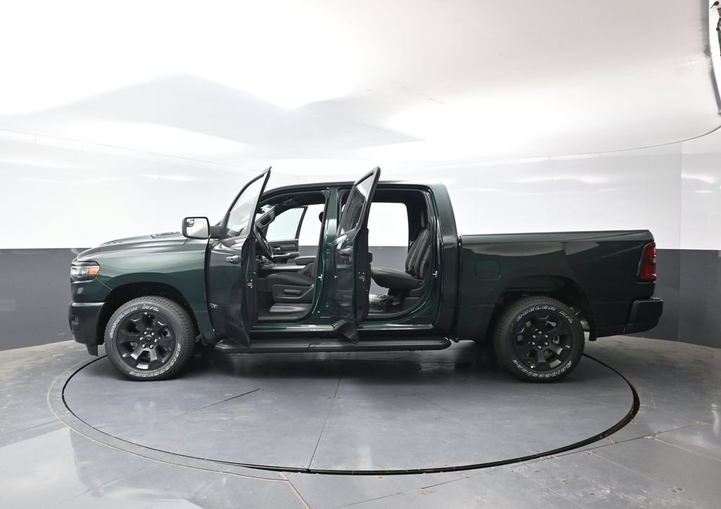 New 2026 RAM 1500 Express AWD/4WD image 44