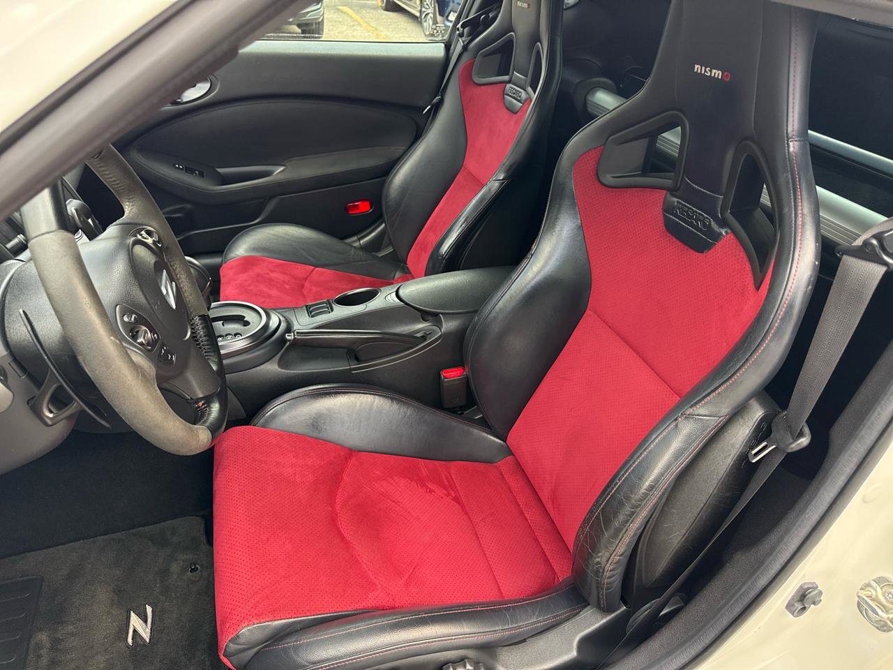 Used 2017 Nissan 370Z NISMO image 18