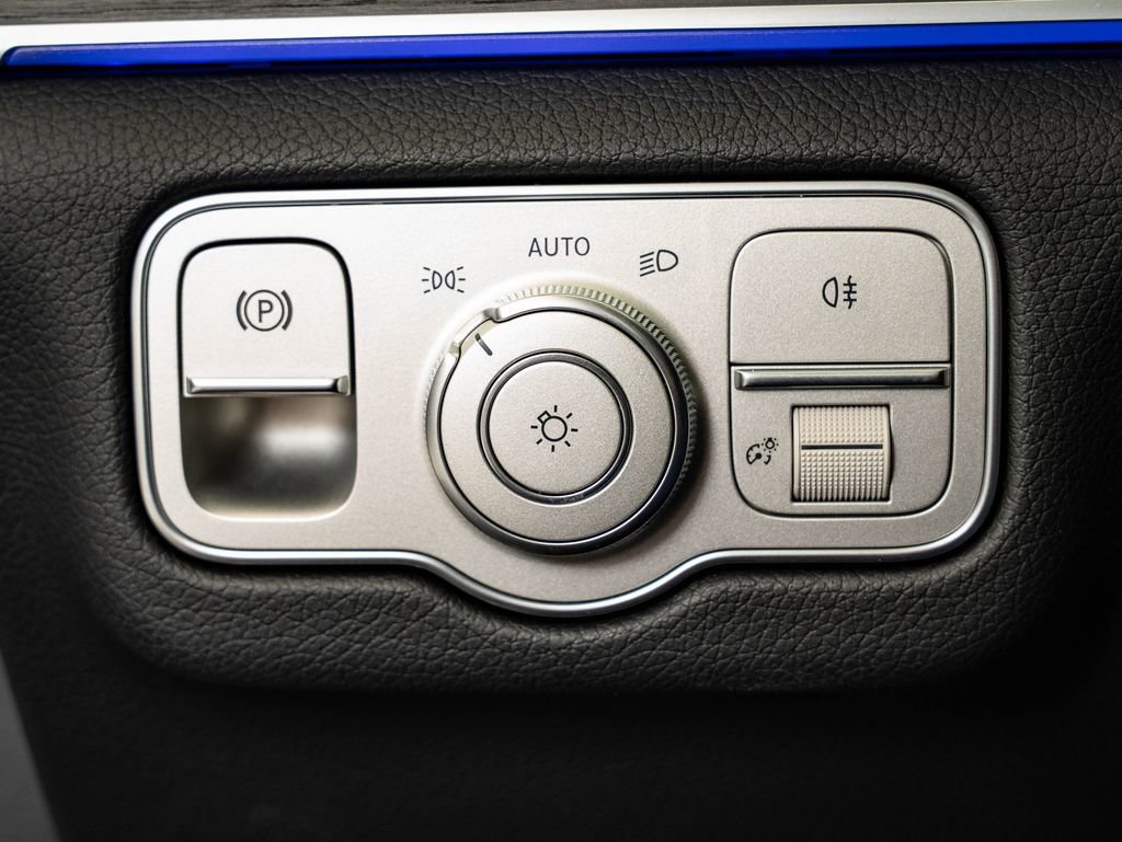 Certified 2024 Mercedes-Benz GLE 350 4MATIC image 28