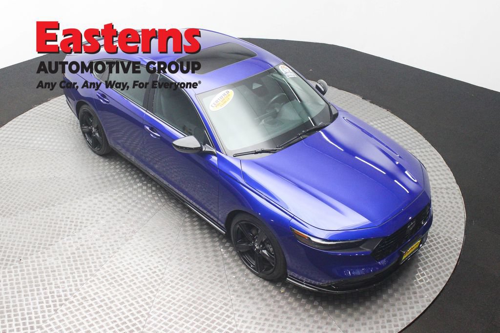 Used 2025 Honda Accord Sport image 3