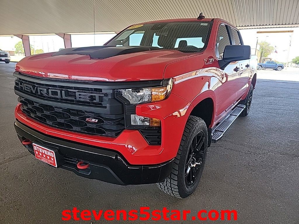 Used 2023 Chevrolet Silverado 1500 Custom Trail Boss AWD/4WD image 3