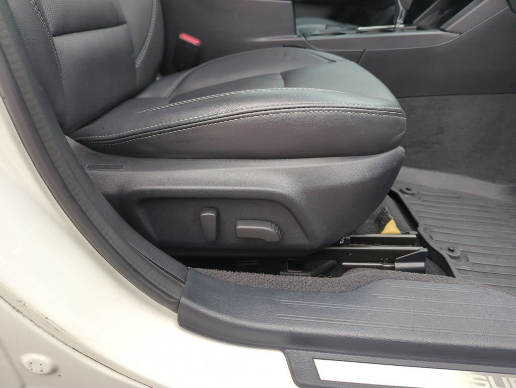 Used 2019 Subaru Outback 2.5i Limited AWD/4WD image 37