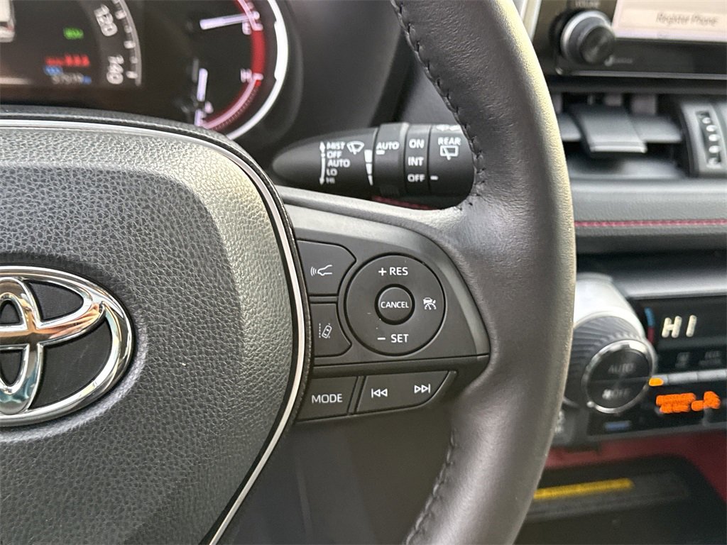 Used 2020 Toyota RAV4 TRD Off-Road image 33