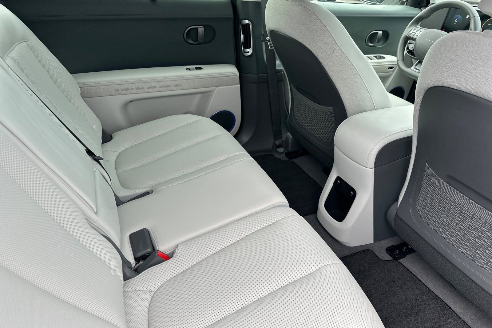 Used 2025 Hyundai Ioniq 5 Limited image 19