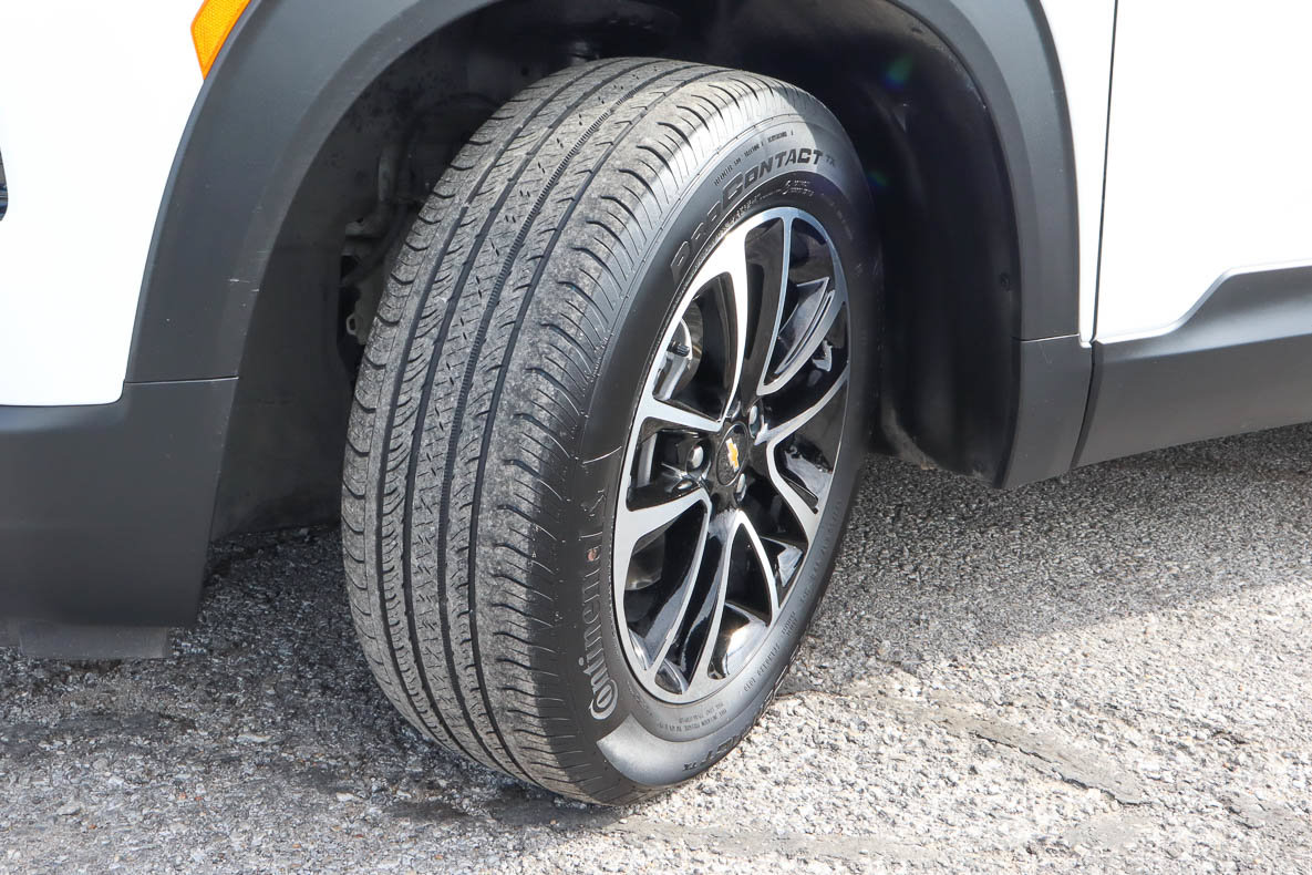 Used 2025 Chevrolet TrailBlazer LT FWD image 17