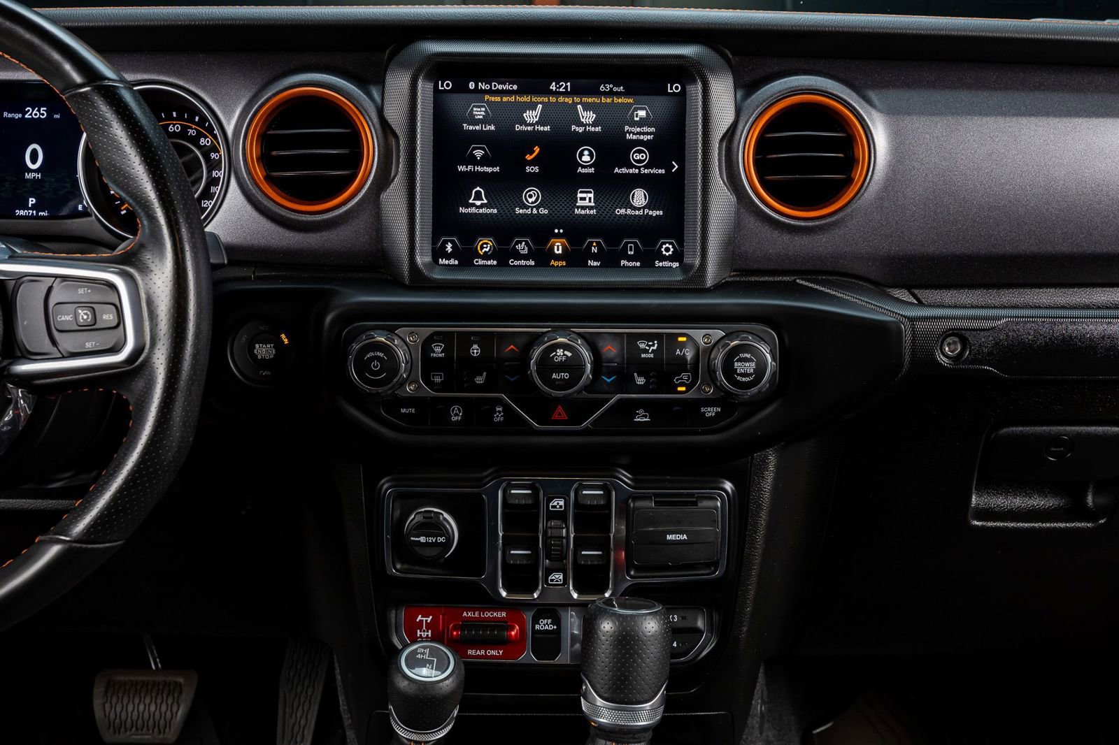 Used 2023 Jeep Gladiator Mojave w/ LED Lighting Group AWD/4WD image 23