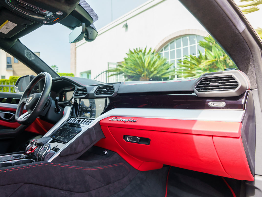 Used 2023 Lamborghini Urus S AWD/4WD image 27
