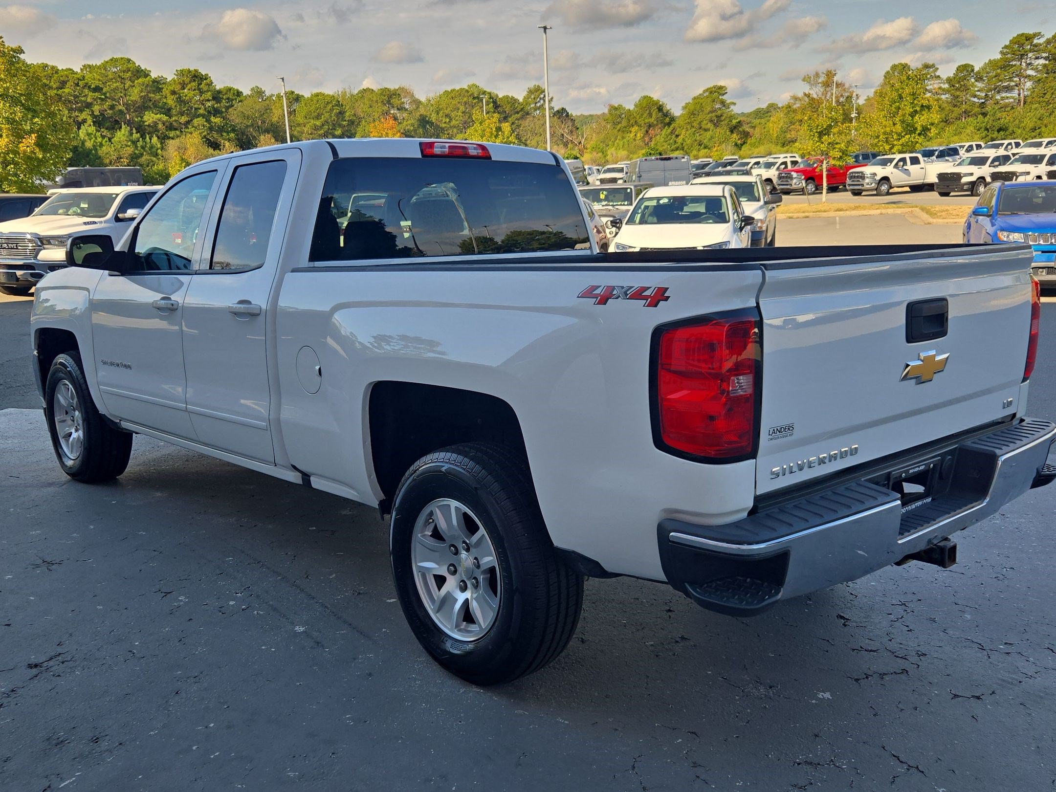 Used 2019 Chevrolet Silverado 1500 LT AWD/4WD image 5