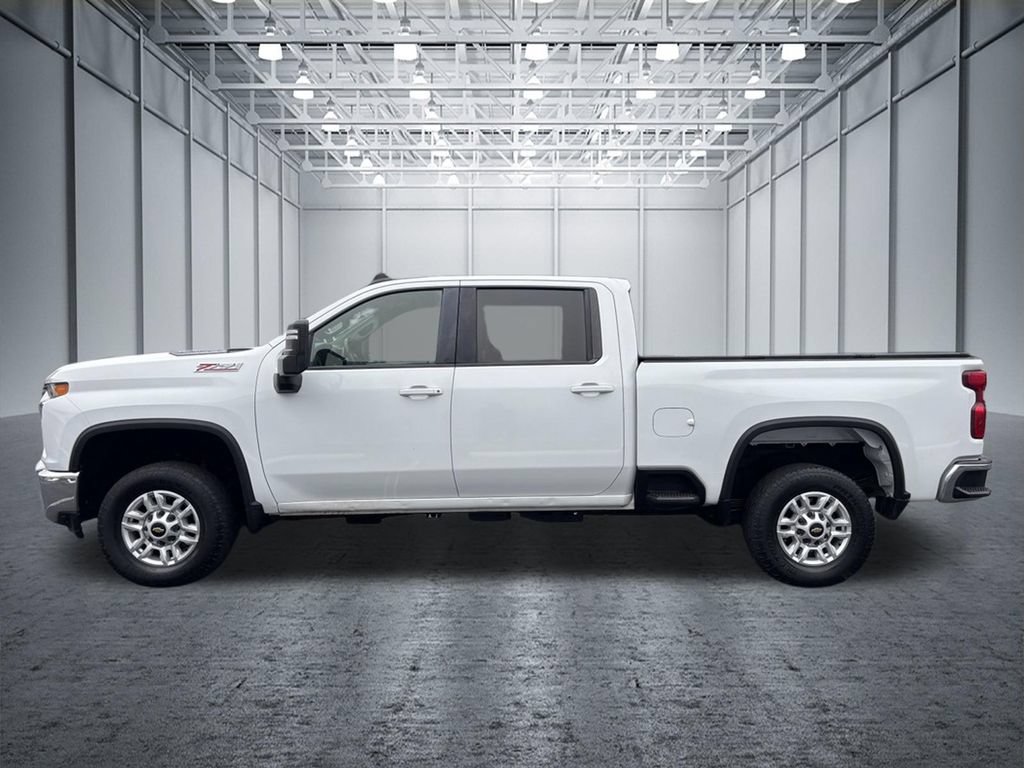 Used 2021 Chevrolet Silverado 2500 LT w/ Z71 Off-Road Package AWD/4WD image 2