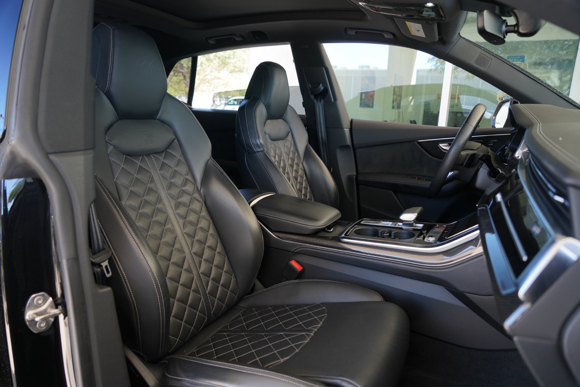 Used 2023 Audi SQ8 Premium Plus w/ Executive Package AWD/4WD image 24