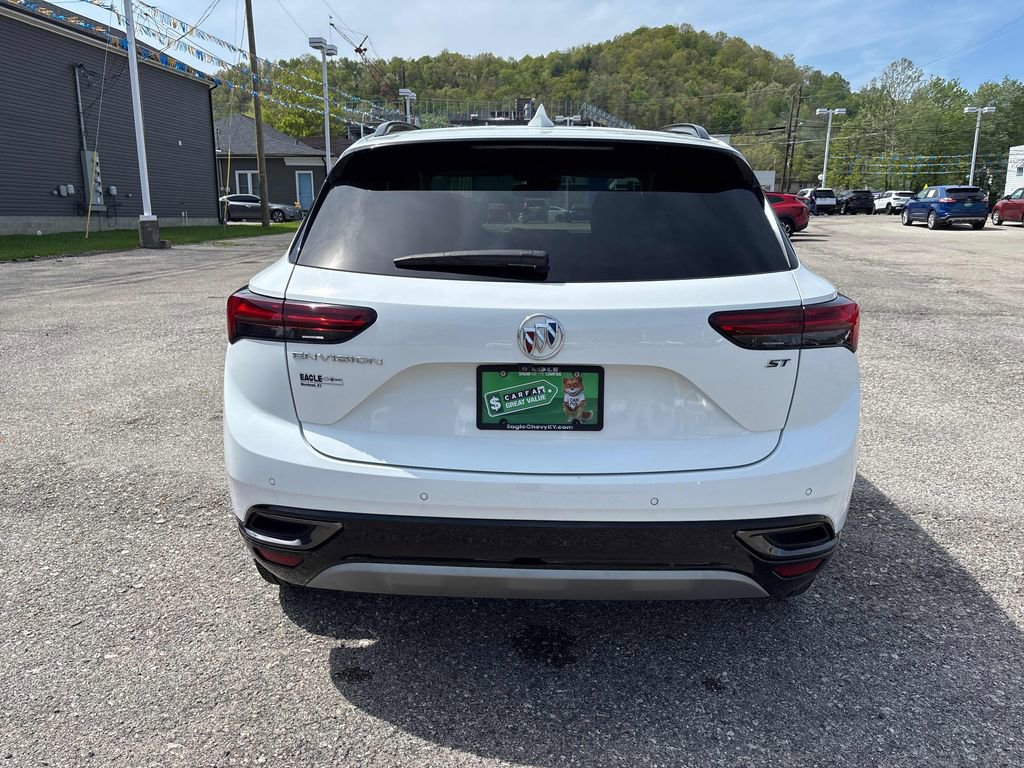 Used 2021 Buick Envision Essence w/ Sport Touring Package FWD image 4