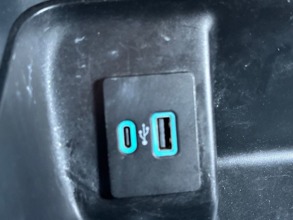 Used 2024 Ford F150 XLT w/ Mobile Office Package image 6