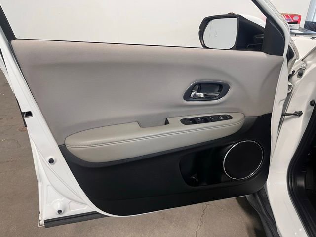 Used 2016 Honda HR-V EX image 24