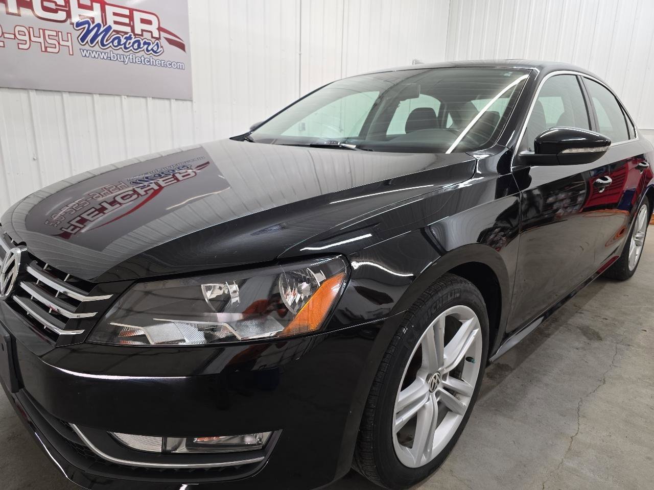 Used 2012 Volkswagen Passat 3.6 SE image 4