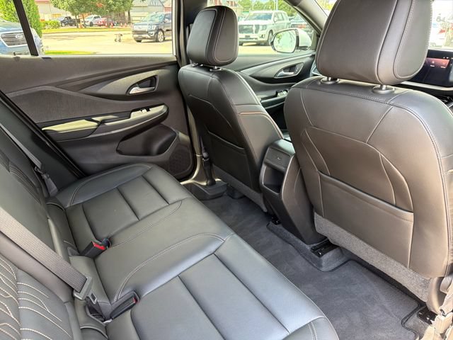 Used 2025 Buick Envista Sport Touring FWD image 27