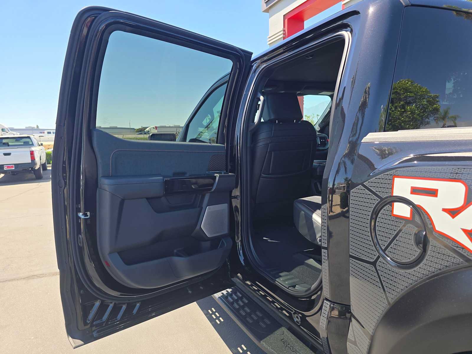 Used 2023 Ford F150 Raptor w/ Equipment Group 802A Raptor R AWD/4WD image 18