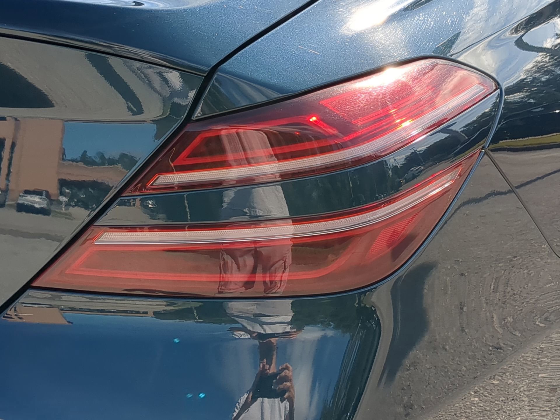 Used 2025 Genesis G70 2.5T image 37