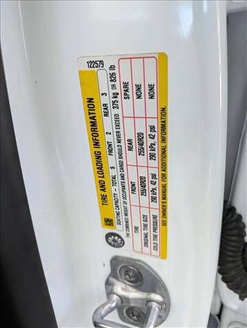 Used 2024 Tesla Model Y Long Range AWD/4WD image 24