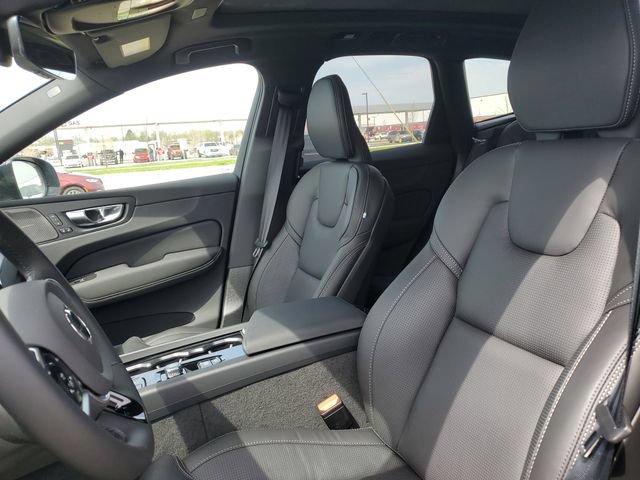 New 2026 Volvo XC60 B5 Ultra w/ Protection Package Premier AWD/4WD image 5
