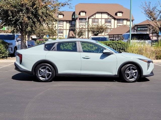 New 2026 Kia K4 FWD image 3