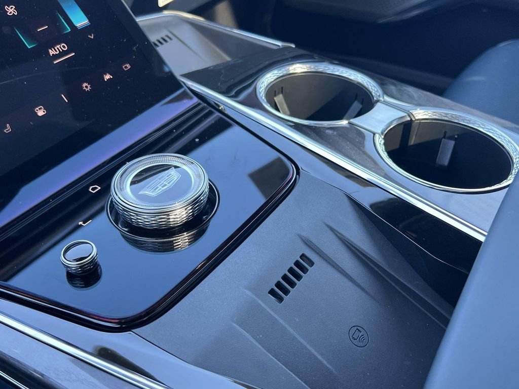 New 2025 Cadillac Escalade IQ Luxury 2 image 21