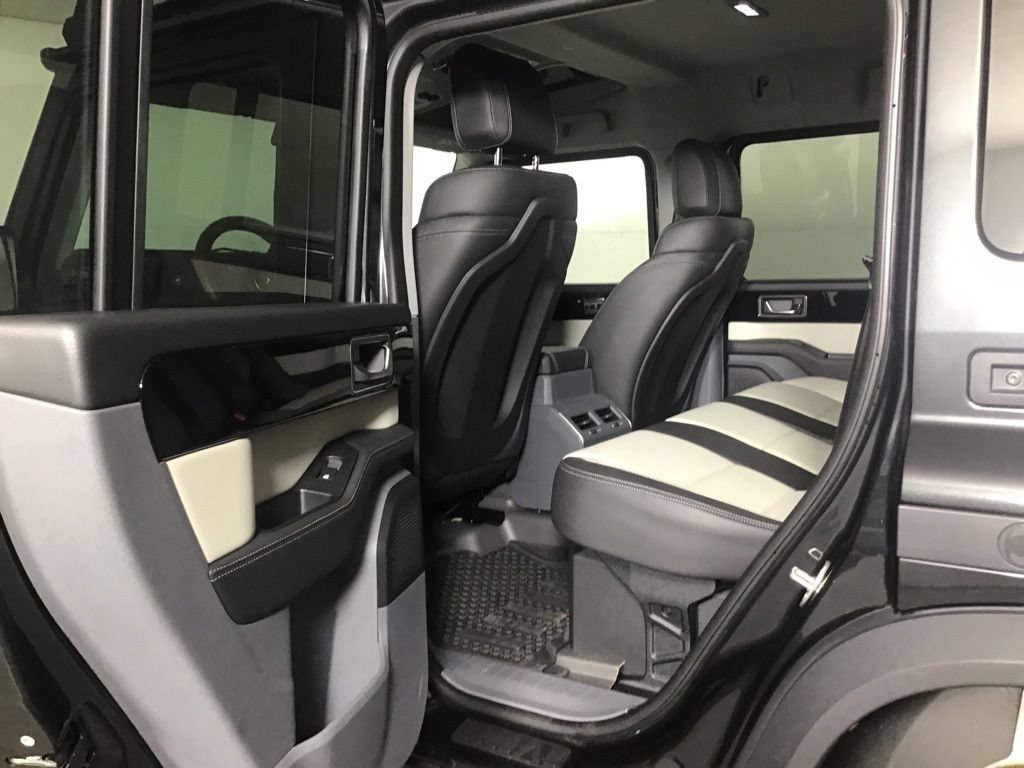 Used 2024 INEOS Grenadier Station Wagon AWD/4WD image 28