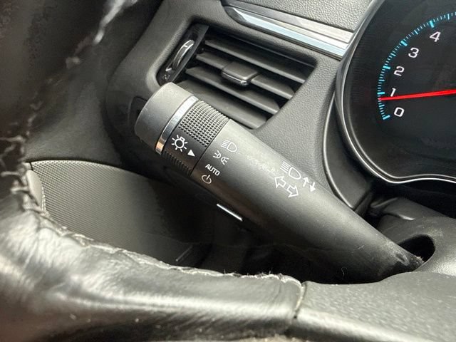 Used 2015 Chevrolet Impala LTZ FWD image 24
