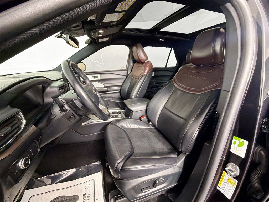Used 2020 Ford Explorer Platinum image 19