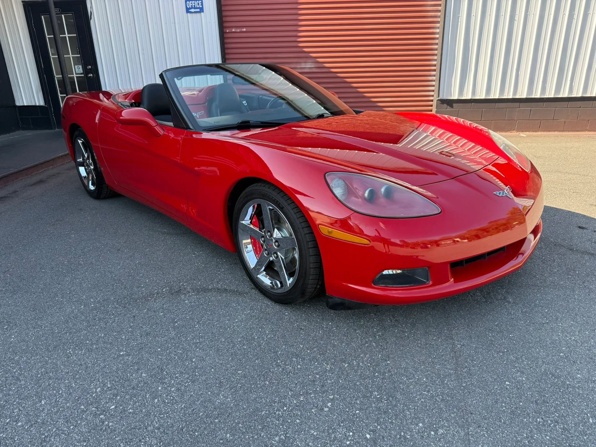 Used 2006 Chevrolet Corvette Convertible w/ Preferred Equipment Group RWD image 10