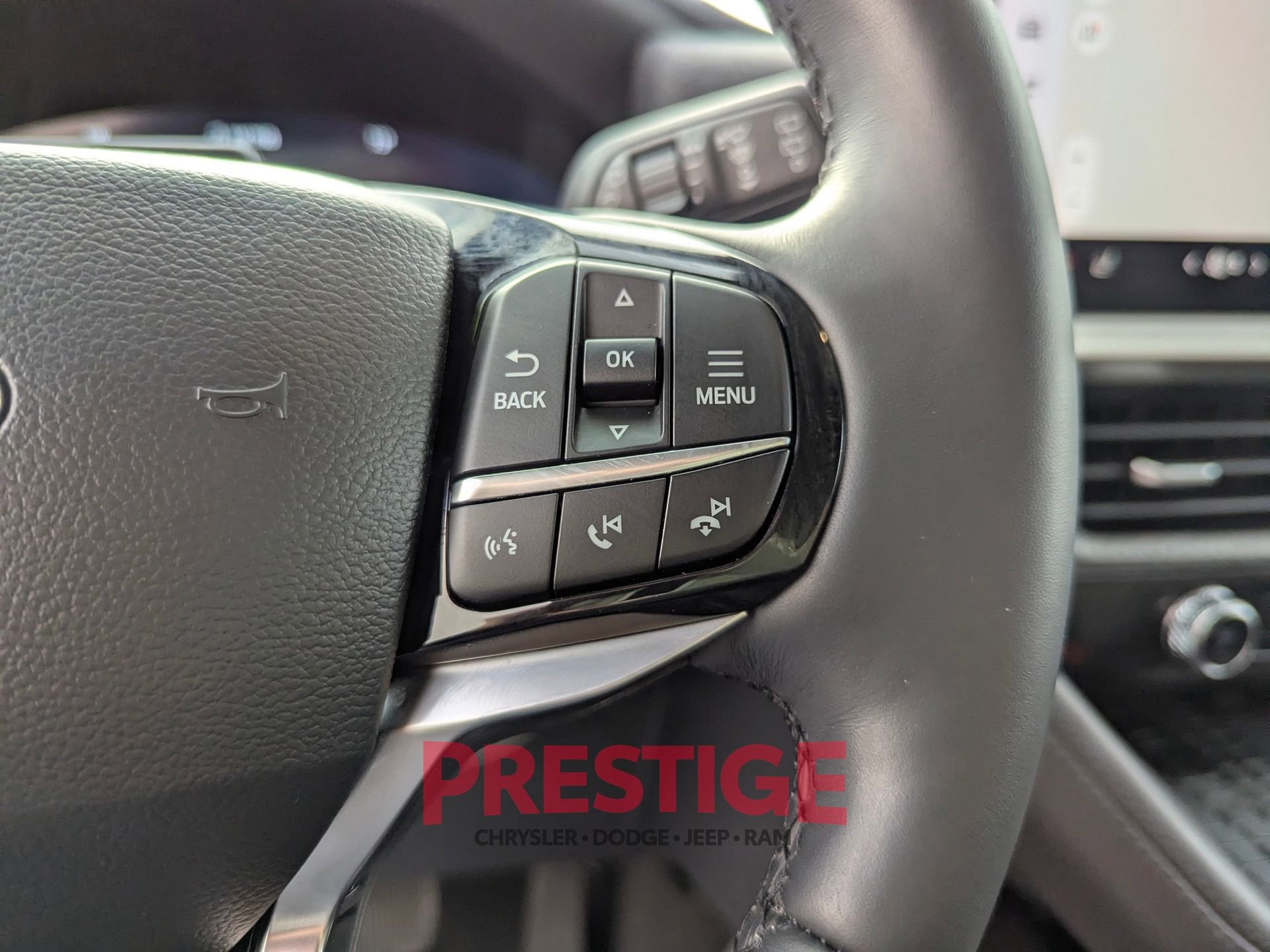 Used 2025 Ford Explorer Platinum w/ Ultimate Package image 18