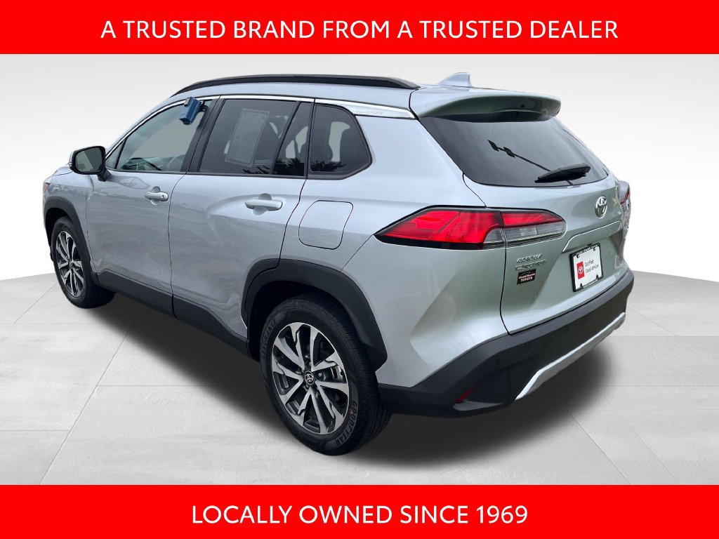 Certified 2024 Toyota Corolla Cross XLE w/ Convenience Package AWD/4WD image 4