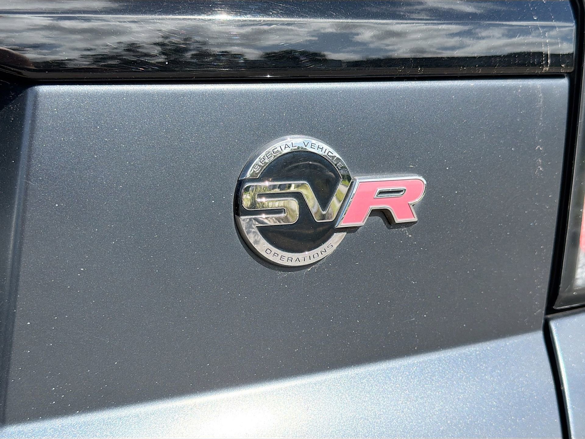 Used 2020 Land Rover Range Rover Sport SVR image 12