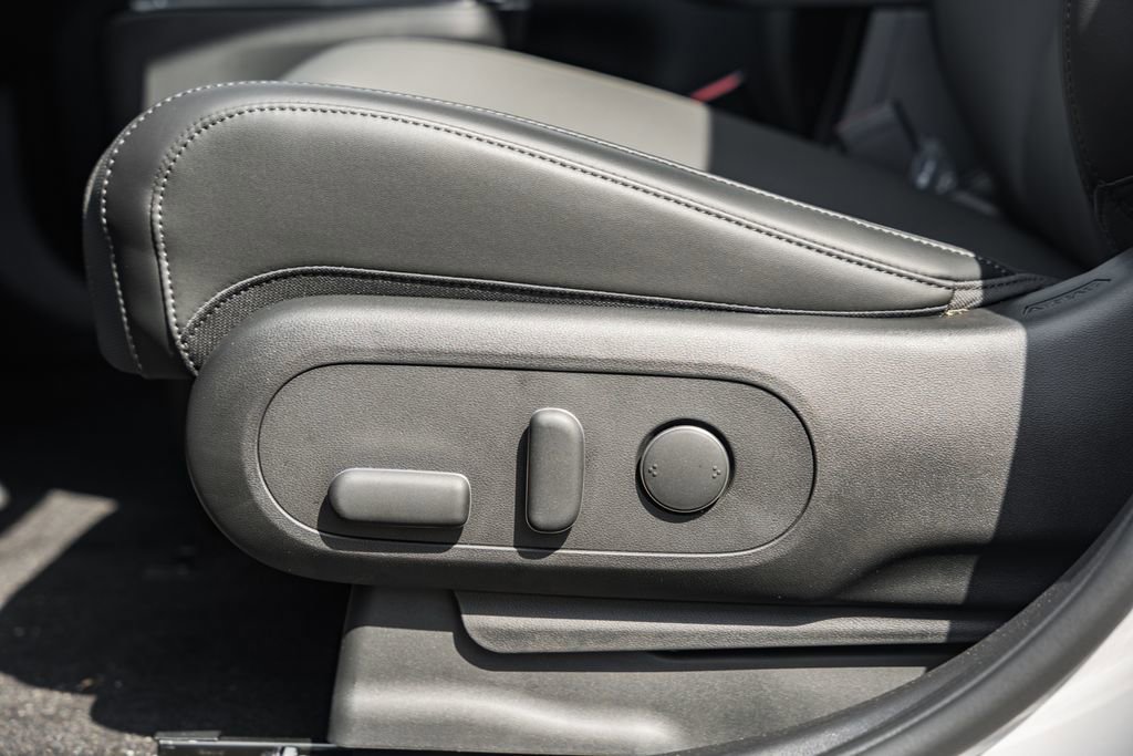 New 2025 Hyundai Ioniq 5 SEL image 35
