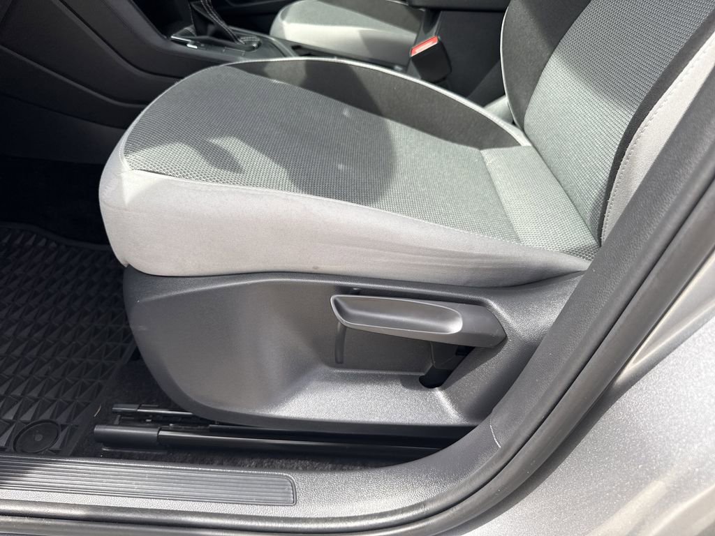 Used 2023 Volkswagen Taos S image 13