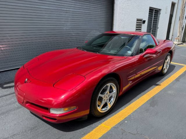 Used 2000 Chevrolet Corvette Coupe w/ Performance Handling Pkg RWD image 20