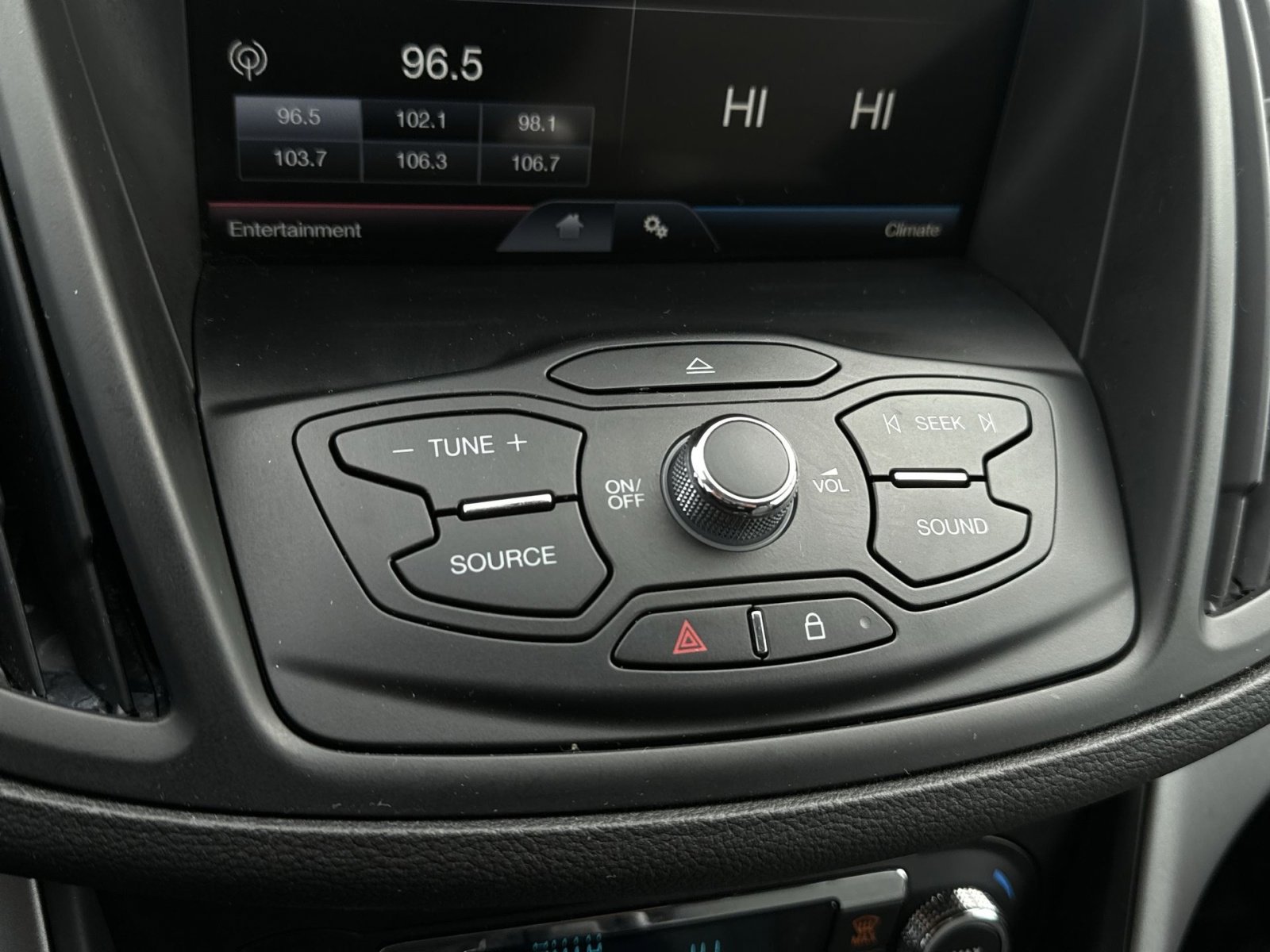 Used 2014 Ford Escape SE w/ Equipment Group 201A image 22