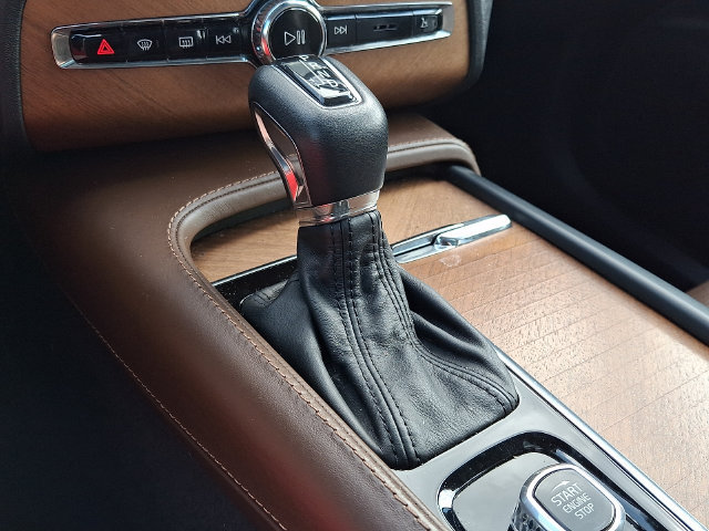 Used 2018 Volvo XC90 T6 Inscription w/ Convenience Package AWD/4WD image 15