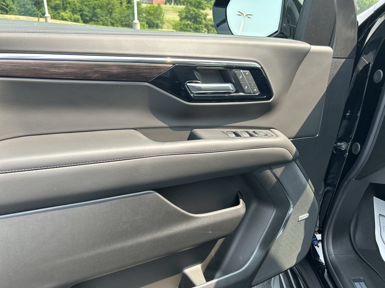 New 2026 Chevrolet Tahoe LT w/ Comfort Package AWD/4WD image 20