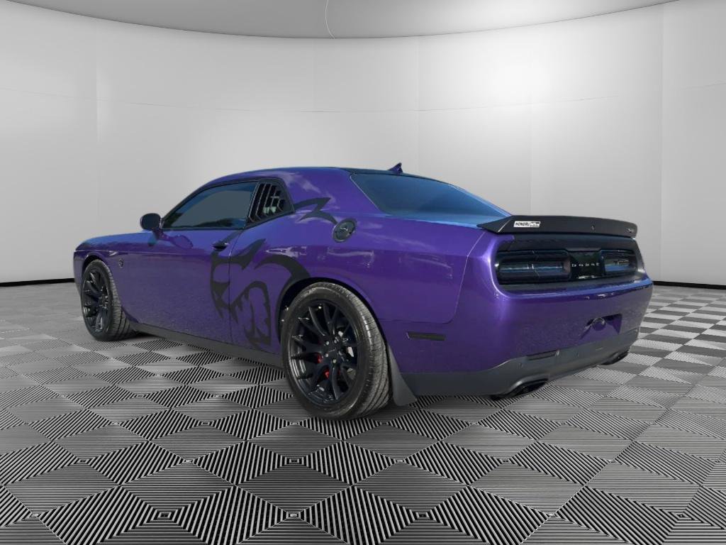 Used 2016 Dodge Challenger SRT Hellcat RWD image 3