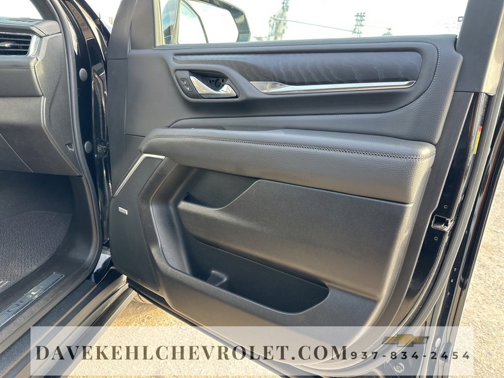 Used 2021 GMC Yukon XL Denali w/ Denali Premium Package image 31