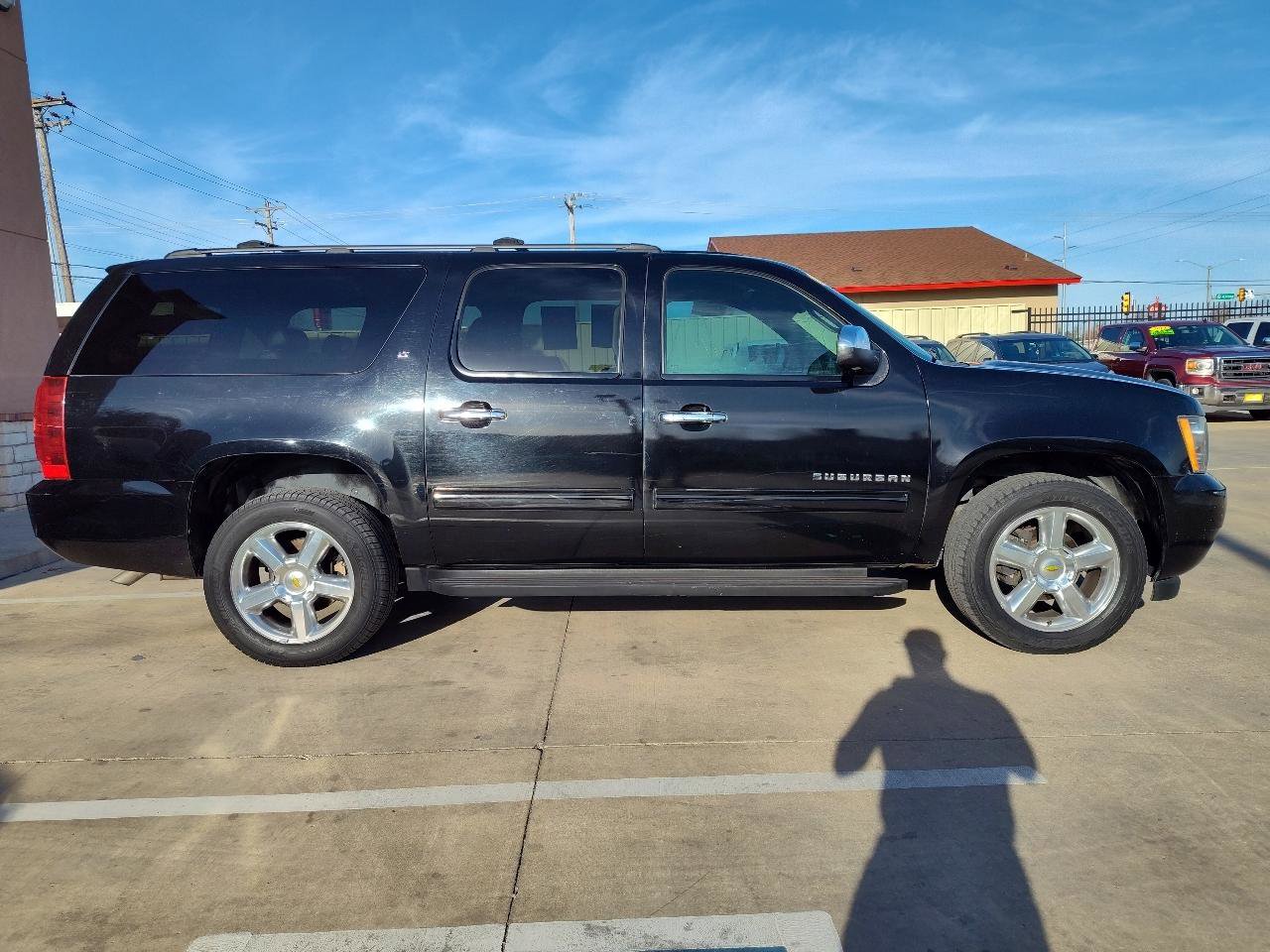 Used 2011 Chevrolet Suburban LT w/ Regional Value Package image 3