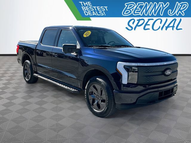 Used 2025 Ford F150 Lightning Flash image 3