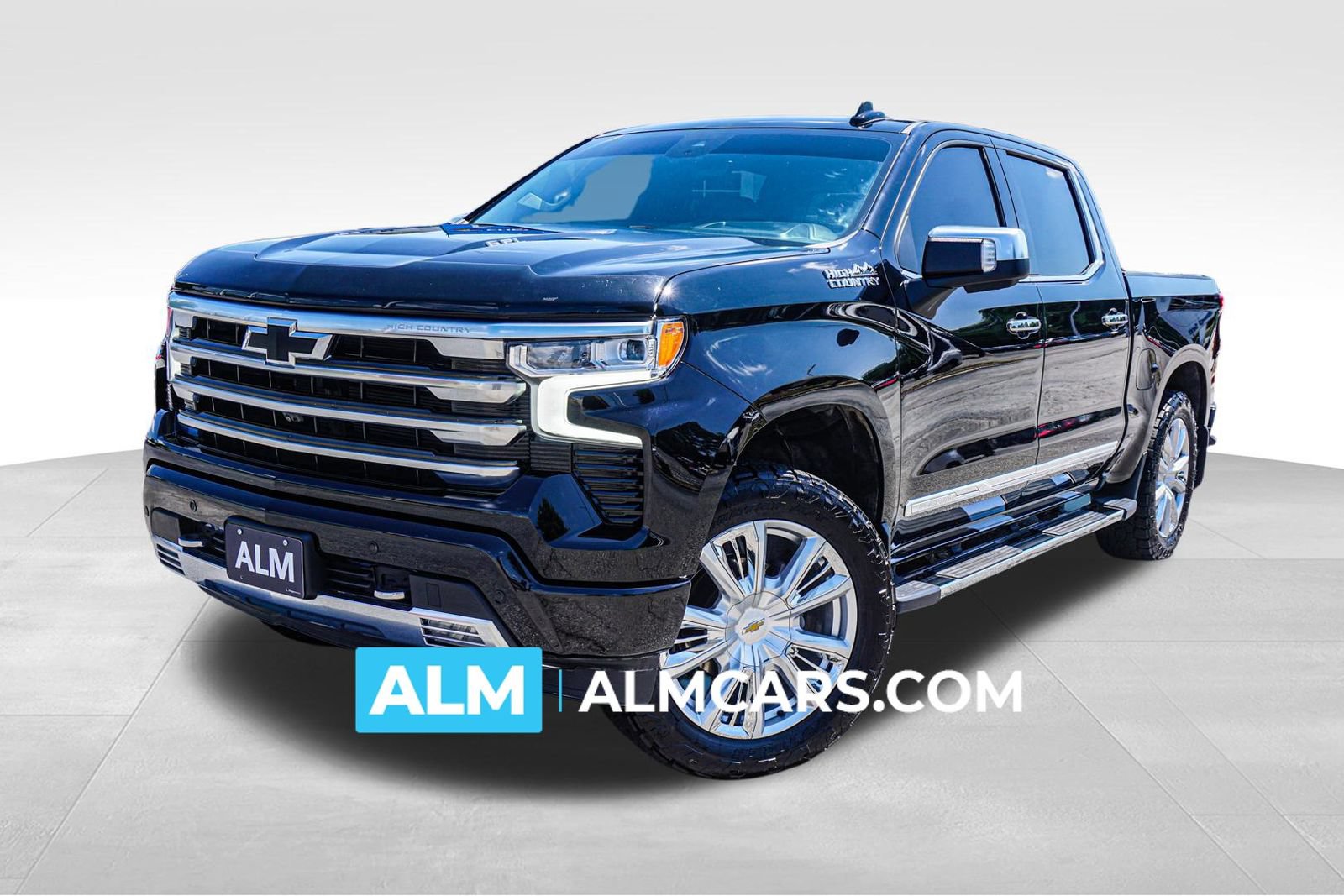 Used 2023 Chevrolet Silverado 1500 High Country w/ High Country Premium Package AWD/4WD image 1