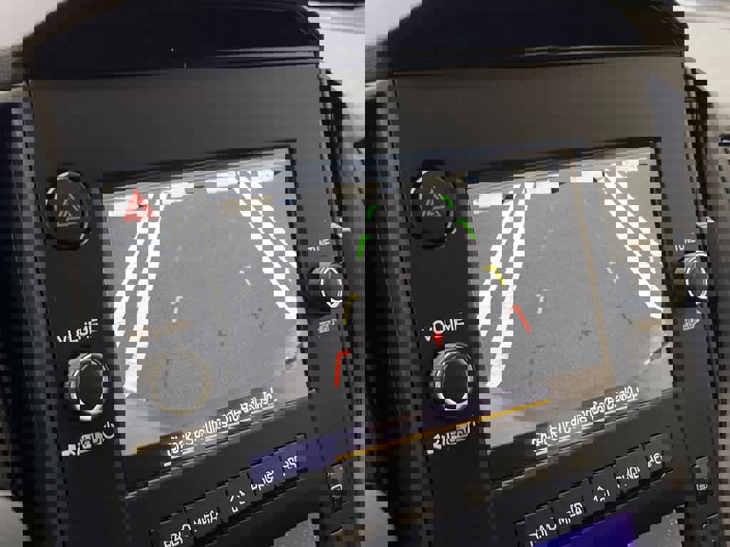 Certified 2025 Subaru Impreza 2.0i image 19