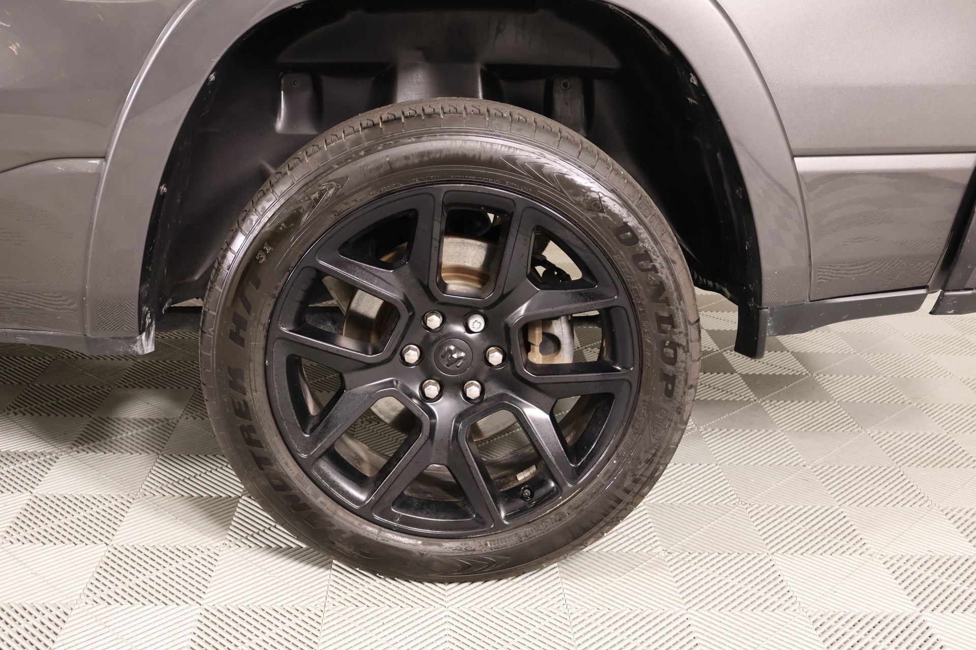 Used 2021 RAM 1500 Laramie AWD/4WD image 19