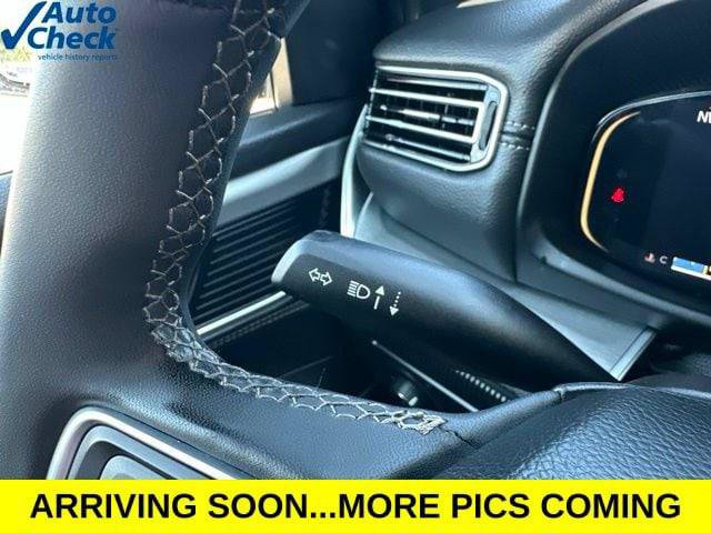 Certified 2024 Jeep Wagoneer Series II AWD/4WD image 32